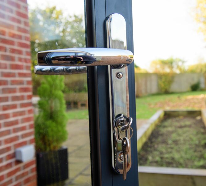 bifold doors locks and colours