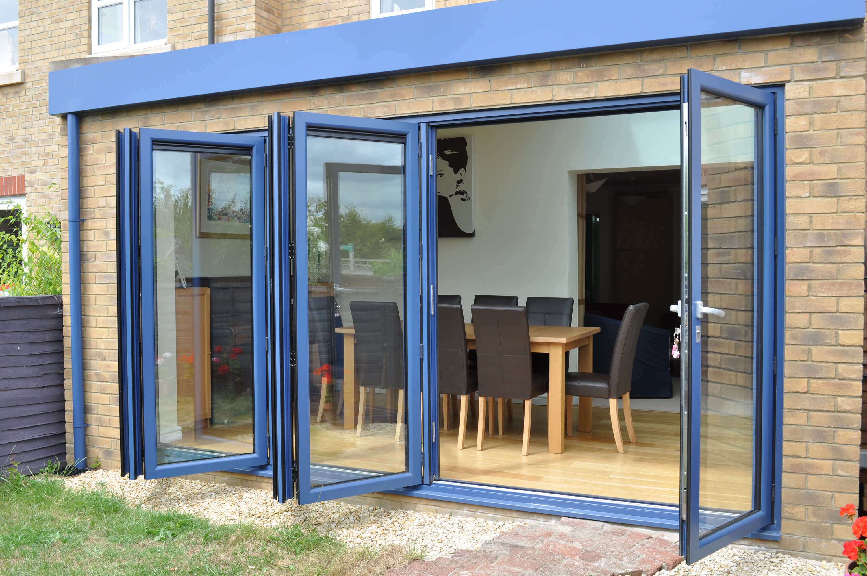 installing aluminium bi-fold doors