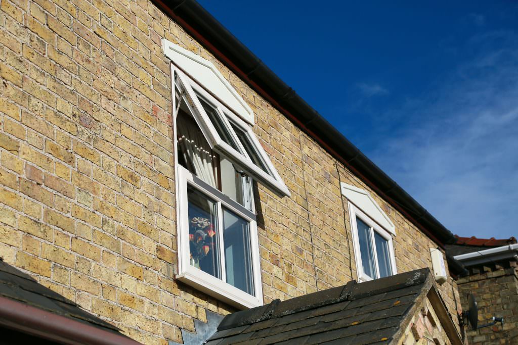Deceuninck 2800 Casement Windows