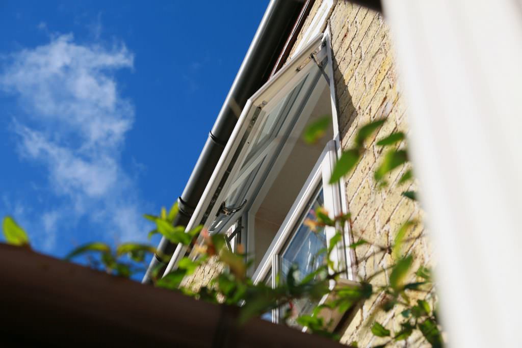 Deceuninck 2800 Casement Windows