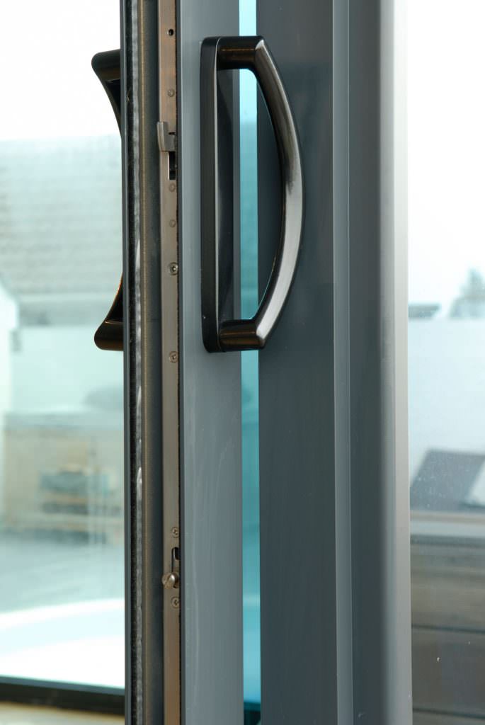 Smart aluminium patio doors