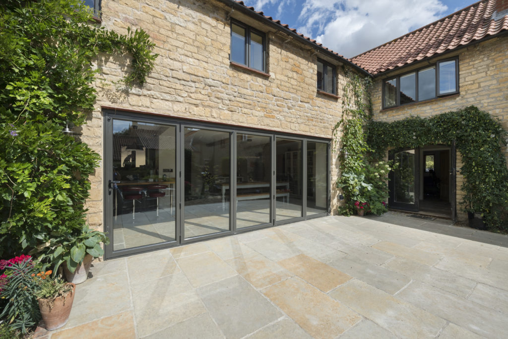Alitherm Bifold - RAL7022 Umbra grey