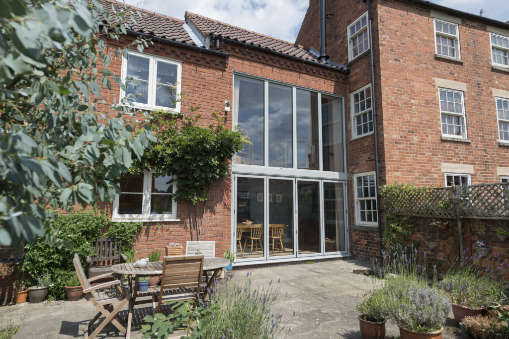 Bifold & Alitherm 800 - RAL7038 Agate grey