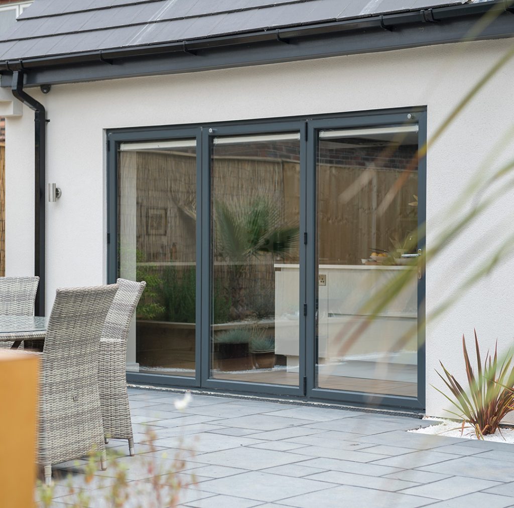 smart aluminium bifold doors